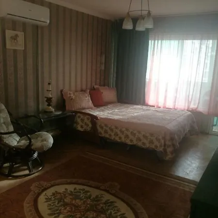 Младост Apartment Warna
